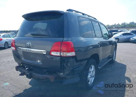 2011 Toyota Land Cruiser V8 z USA, uszkodzony, nr VIN JTMHY7AJ3B5012418